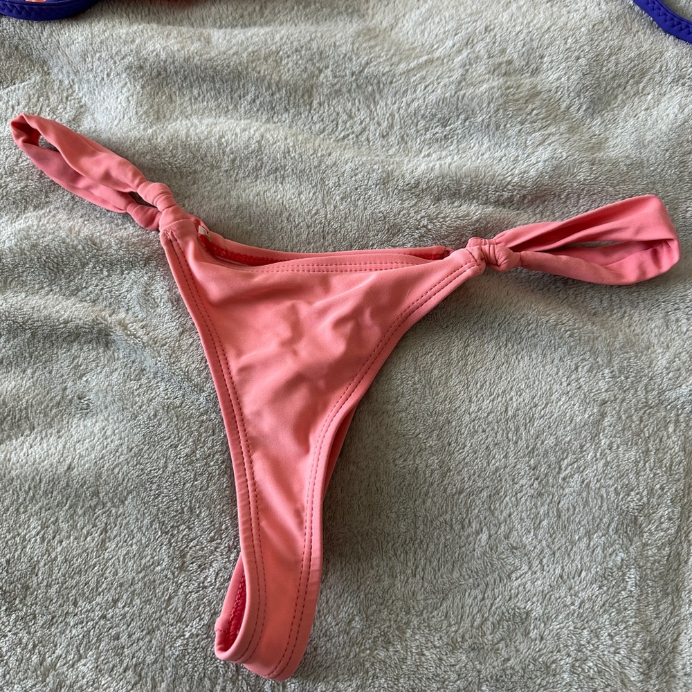 Bikini bottoms. Micro cut minimal coverage
